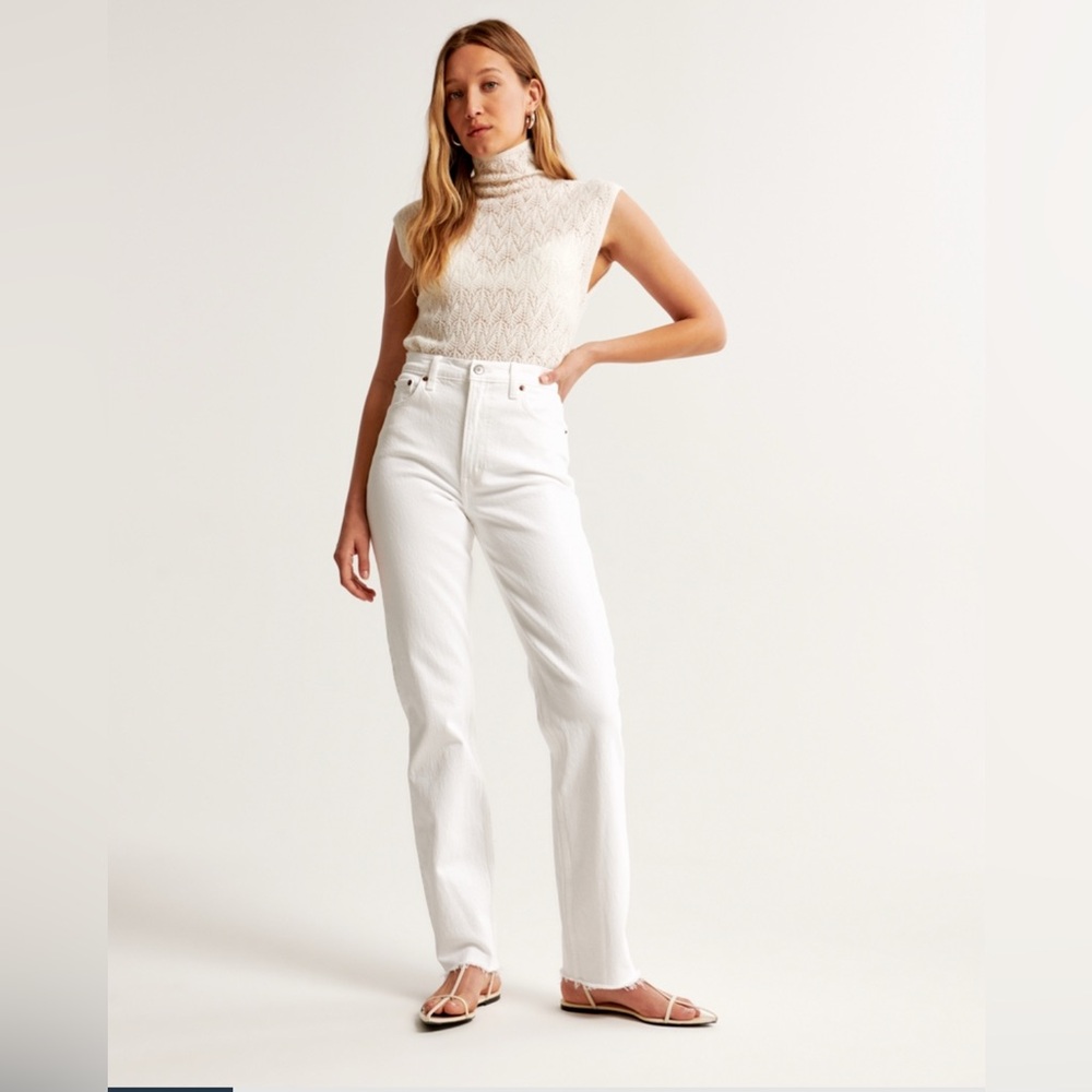 Abercrombie 90s Straight Ultra High Rise Jeans